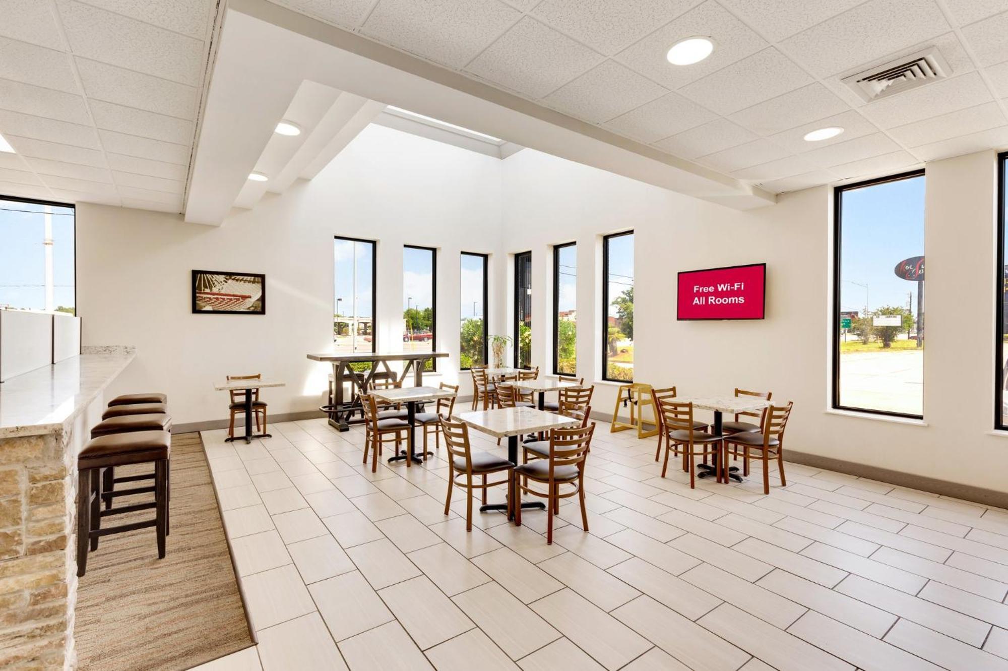 Red Roof Inn Gulfport - Biloxi Airport Dış mekan fotoğraf